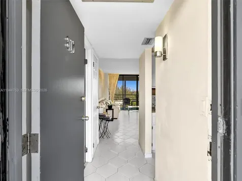20400 W Country Club Drive Aventura FL 33180