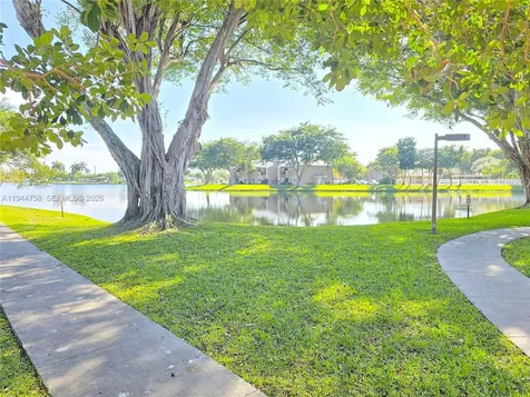 2331 NW 96th Terrace Pembroke Pines FL 33024