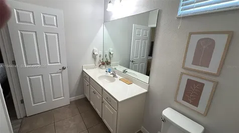 4445 Shiva Loop Kissimmee FL 34746