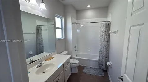 4445 Shiva Loop Kissimmee FL 34746