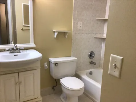 4722 NW 82nd Avenue Lauderhill FL 33351