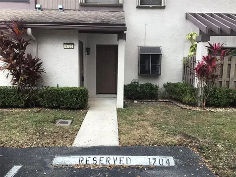 4722 NW 82nd Avenue Lauderhill FL 33351
