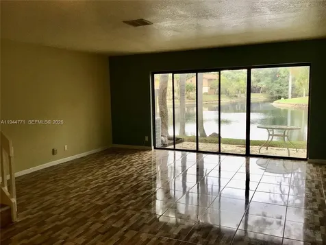 4722 NW 82nd Avenue Lauderhill FL 33351