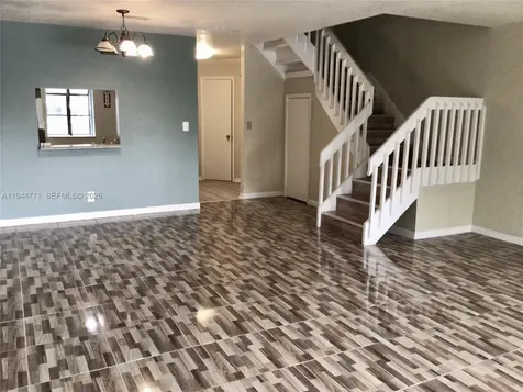 4722 NW 82nd Avenue Lauderhill FL 33351