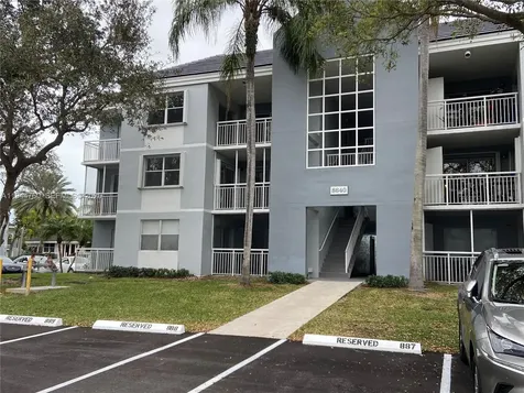 8640 SW 212th Street Cutler Bay FL 33189