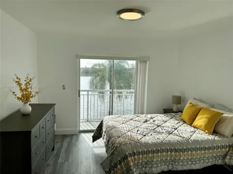 8640 SW 212th Street Cutler Bay FL 33189