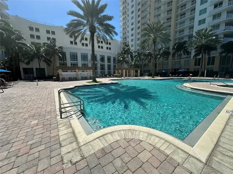 1755 E Hallandale Beach Boulevard Hallandale Beach FL 33009