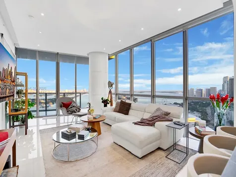 1100 Biscayne Boulevard Miami FL 33132