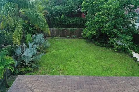 260 NW 133rd Street North Miami FL 33168