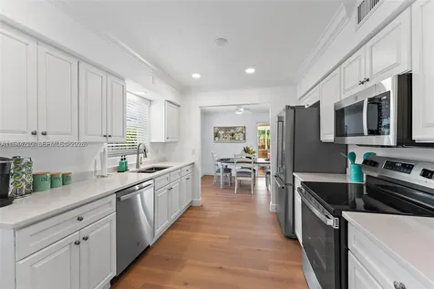 324 Tequesta Tequesta FL 33469