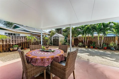 324 Tequesta Tequesta FL 33469