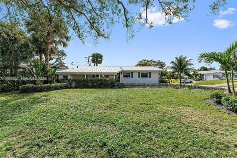 324 Tequesta Tequesta FL 33469