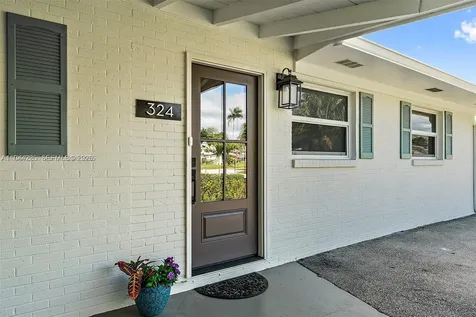 324 Tequesta Tequesta FL 33469