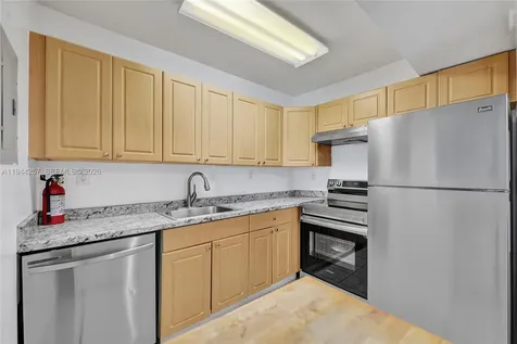 505 S Pine Island Road Plantation FL 33324