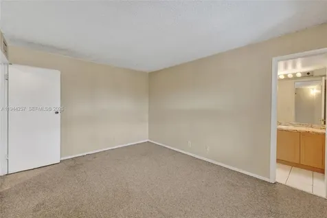 505 S Pine Island Road Plantation FL 33324
