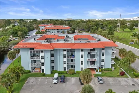 505 S Pine Island Road Plantation FL 33324