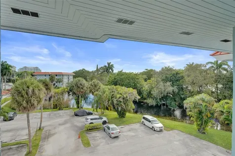 505 S Pine Island Road Plantation FL 33324