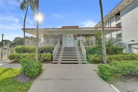 505 S Pine Island Road Plantation FL 33324