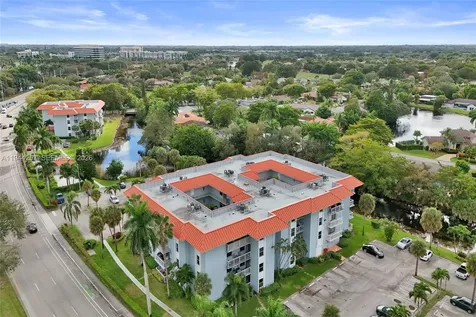 505 S Pine Island Road Plantation FL 33324