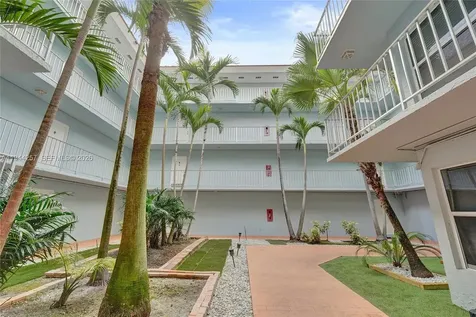 505 S Pine Island Road Plantation FL 33324
