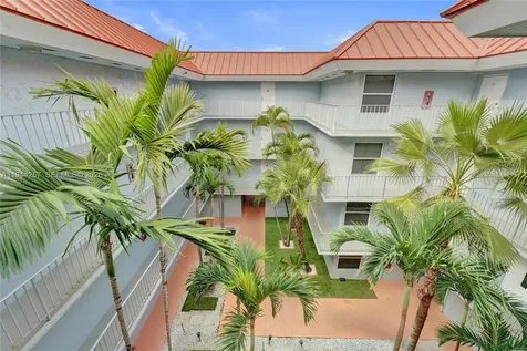 505 S Pine Island Road Plantation FL 33324