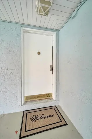 505 S Pine Island Road Plantation FL 33324