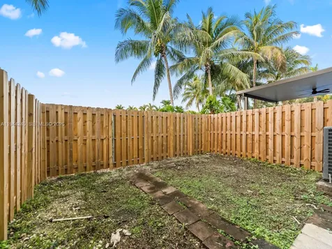 2441 SE 14th Street Homestead FL 33035