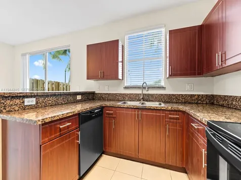 2441 SE 14th Street Homestead FL 33035