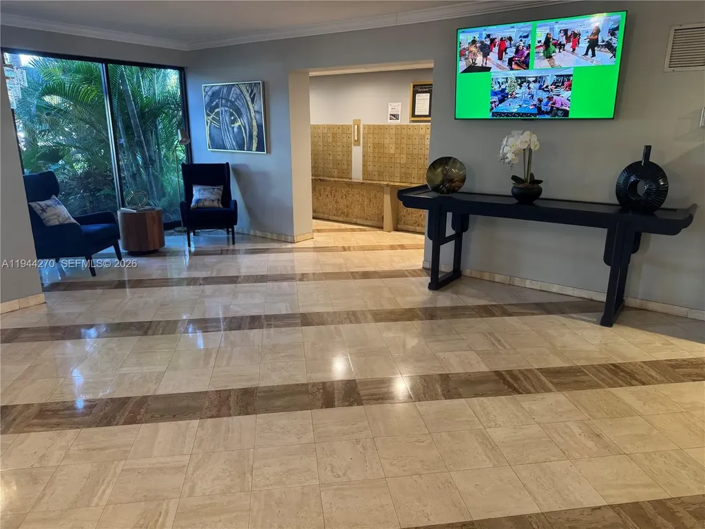 3800 Hillcrest Drive Hollywood FL 33021
