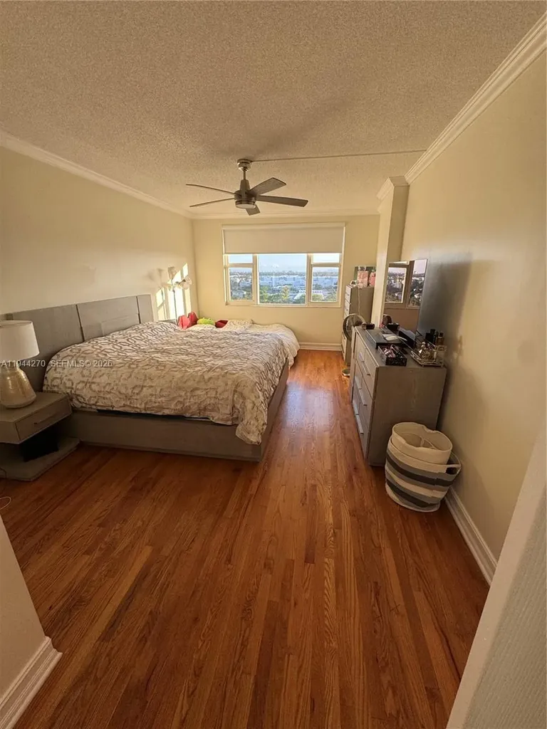 3800 Hillcrest Drive Hollywood FL 33021
