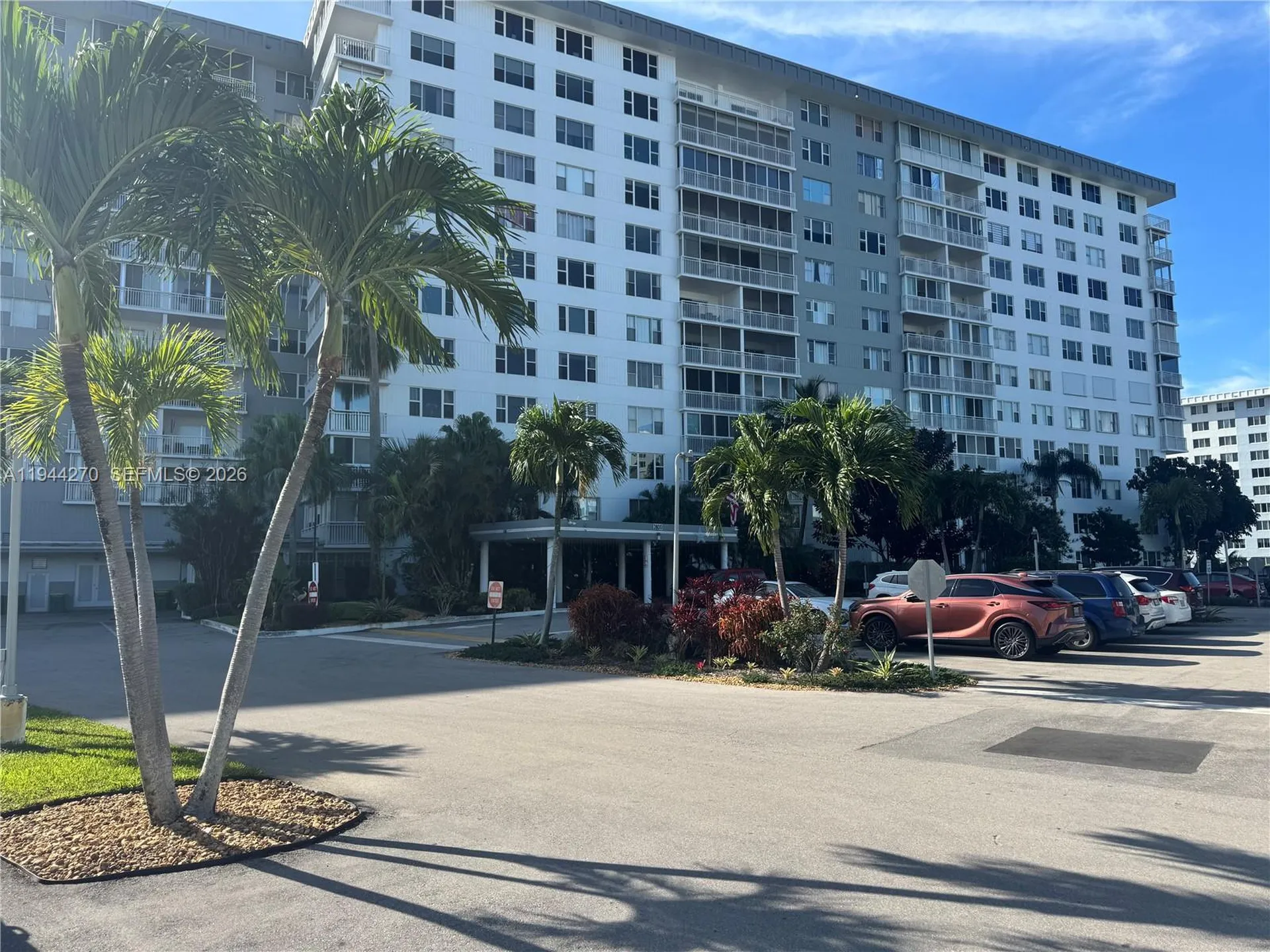 3800 Hillcrest Drive Hollywood FL 33021