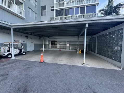 3800 Hillcrest Drive Hollywood FL 33021
