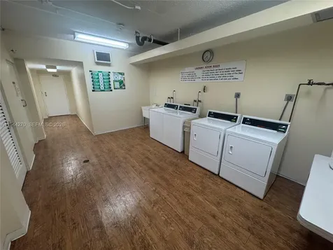 3800 Hillcrest Drive Hollywood FL 33021