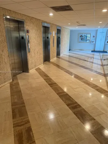 3800 Hillcrest Drive Hollywood FL 33021