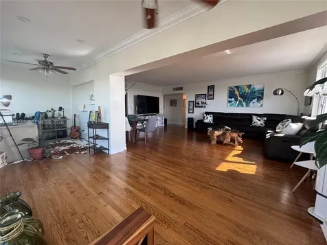 3800 Hillcrest Drive Hollywood FL 33021