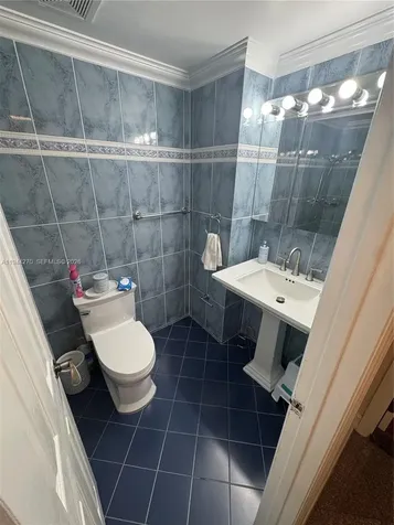 3800 Hillcrest Drive Hollywood FL 33021
