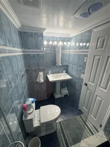 3800 Hillcrest Drive Hollywood FL 33021