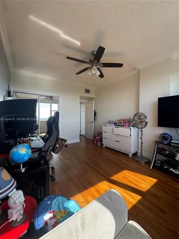 3800 Hillcrest Drive Hollywood FL 33021