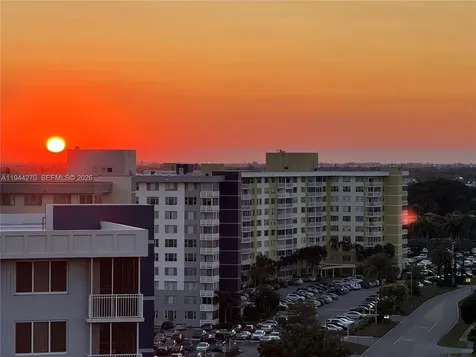 3800 Hillcrest Drive Hollywood FL 33021