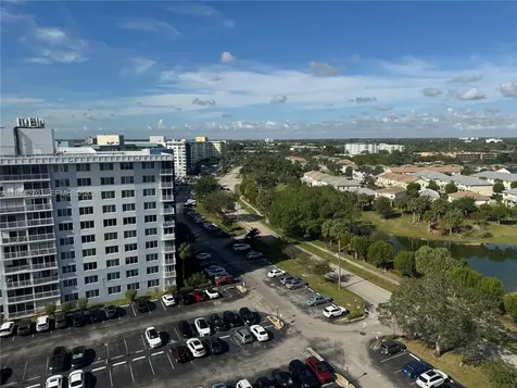 3800 Hillcrest Drive Hollywood FL 33021
