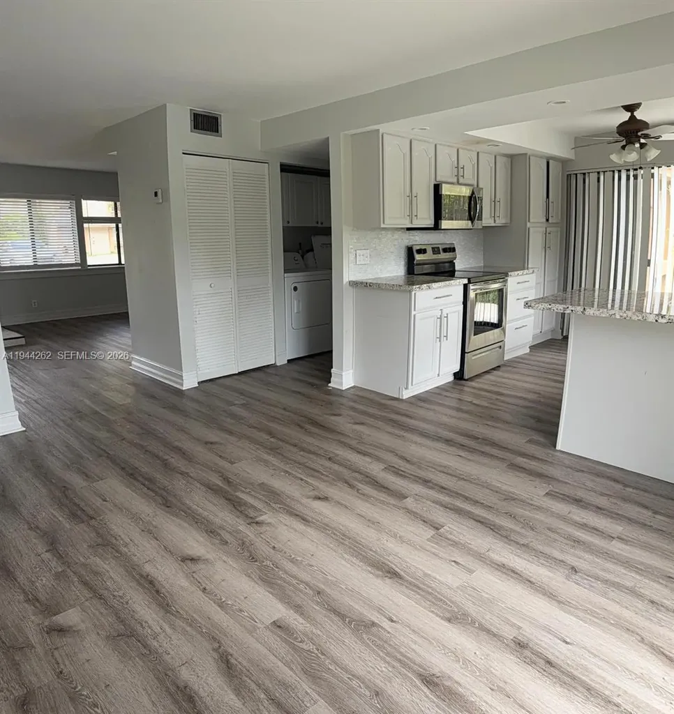 242 Wimbledon Lake Drive Plantation FL 33324