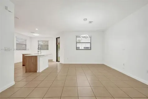 3504 W 94th Street Hialeah FL 33018