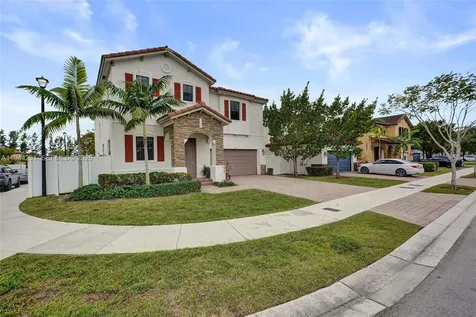 3504 W 94th Street Hialeah FL 33018