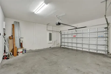 3504 W 94th Street Hialeah FL 33018