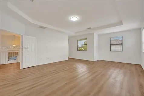 3504 W 94th Street Hialeah FL 33018