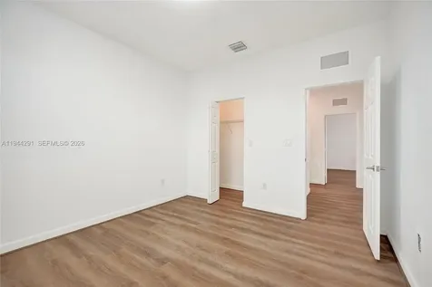 3504 W 94th Street Hialeah FL 33018
