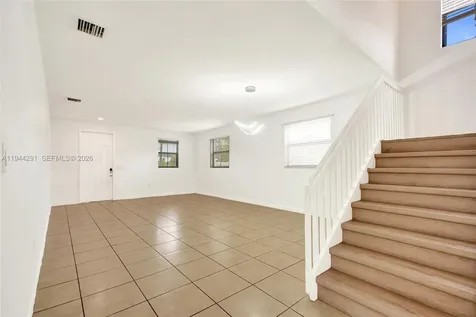 3504 W 94th Street Hialeah FL 33018
