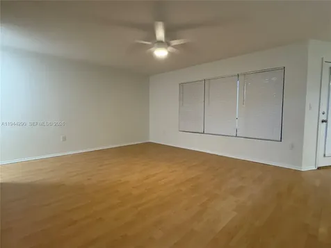 2341 NW 33rd Street Oakland Park FL 33309