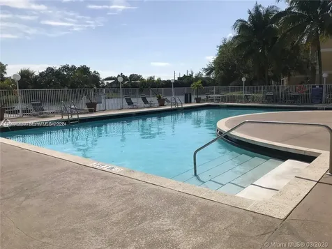 2341 NW 33rd Street Oakland Park FL 33309