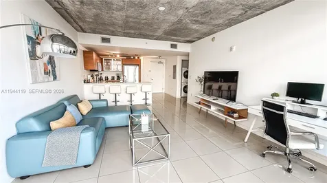 3250 NE 1st Avenue Miami FL 33137
